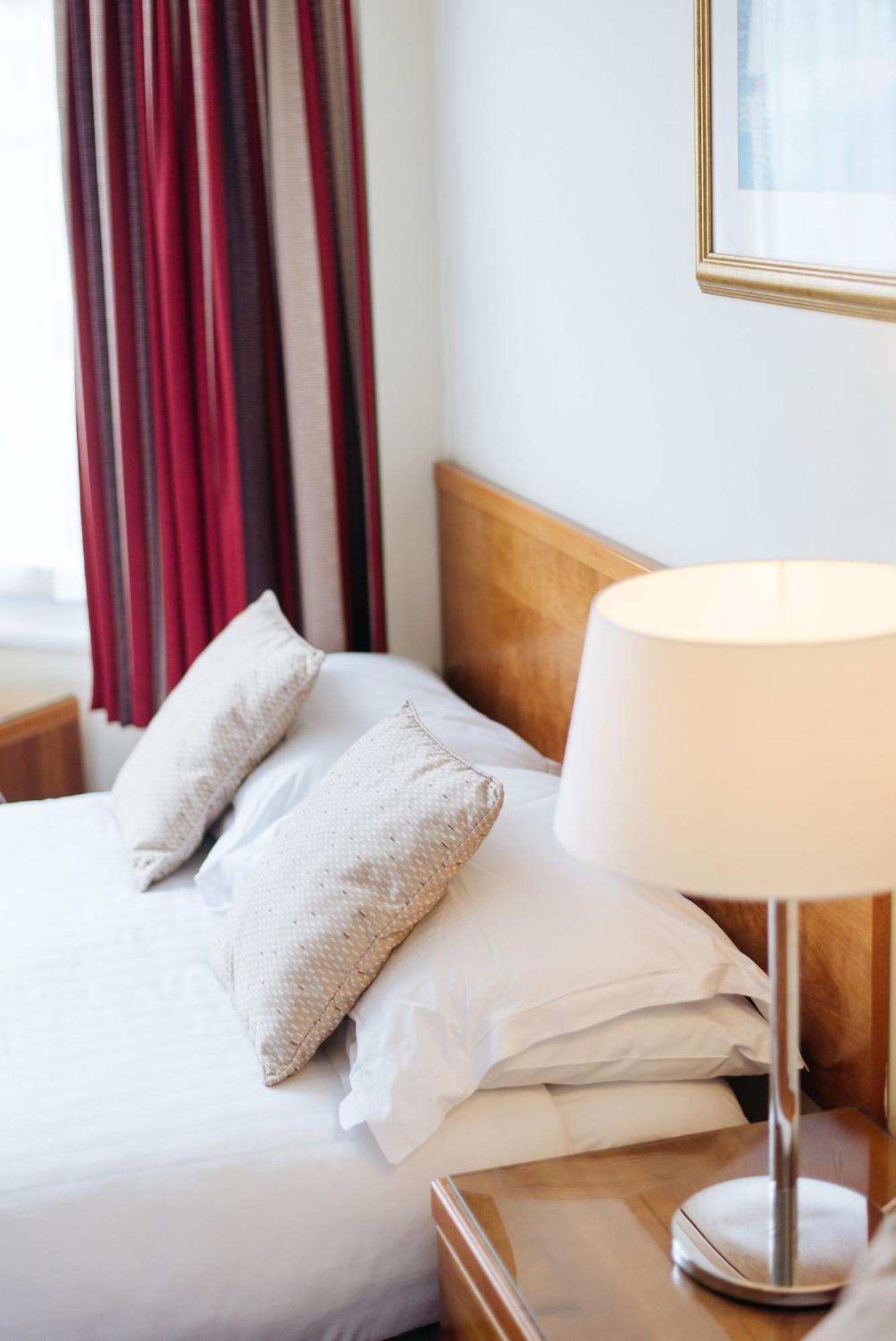 Hotel The Queens 3*